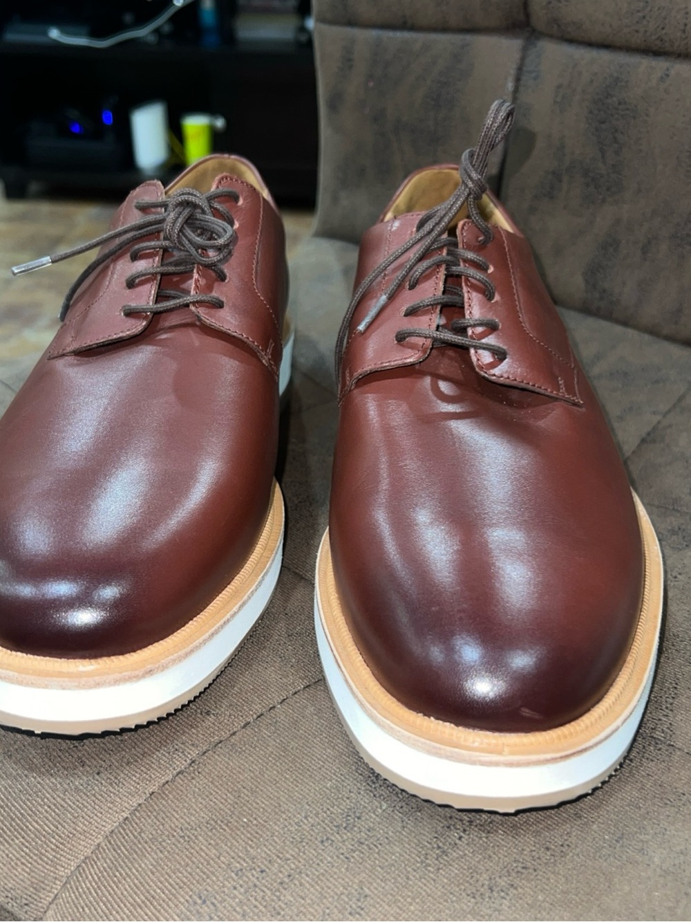 Allen Edmonds Burgundy Leather Derby Shoes with White Sole